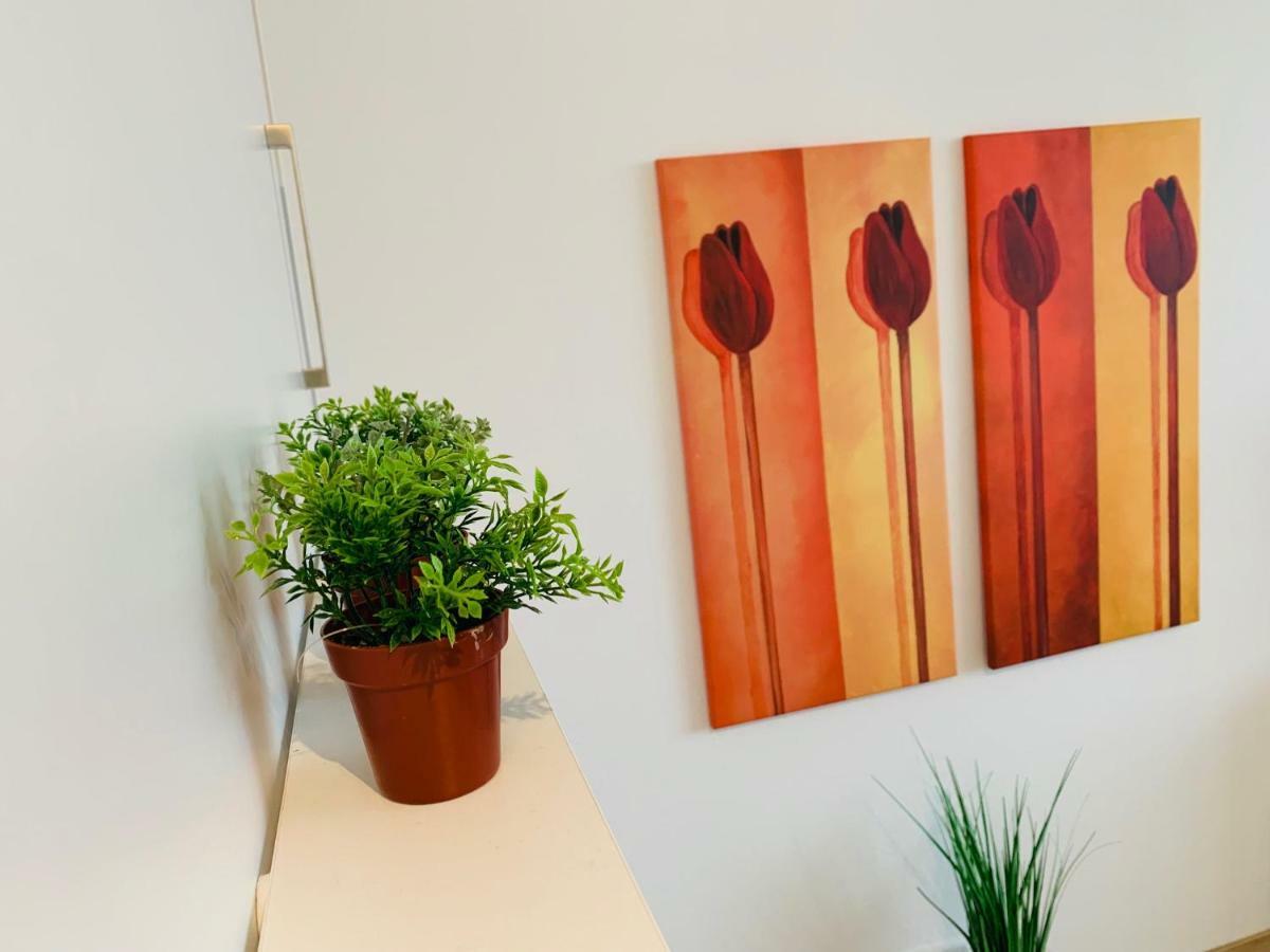 Moderner Bungalow, 20 Minuten Bis Hannover City, 24H Check-In Garbsen Eksteriør billede