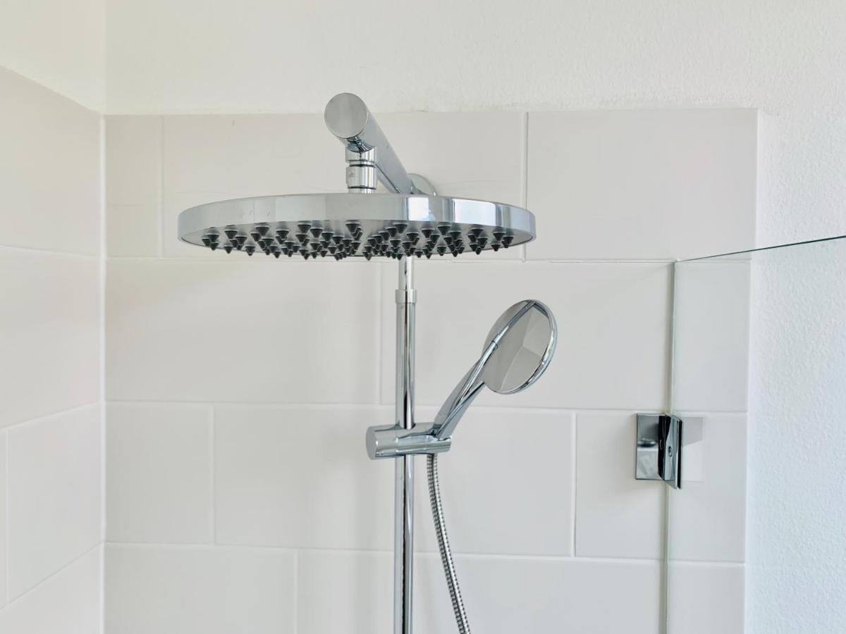 Moderner Bungalow, 20 Minuten Bis Hannover City, 24H Check-In Garbsen Eksteriør billede